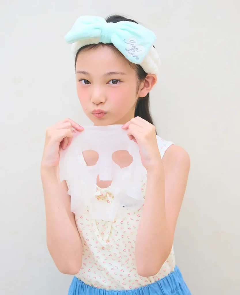 モデル：雫月 もも　
もも☆タンクトップ（参考商品）、キュロット￥3960／ともにジェニィラブ